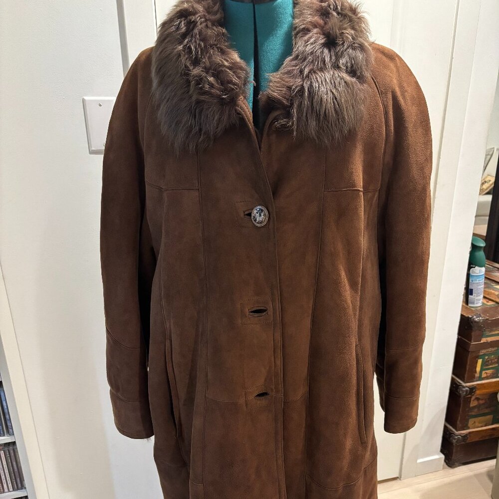DARK SHEEPSKIN COAT